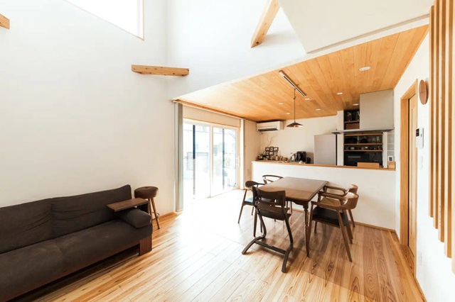 丸清の吹き抜けのある家施工事例写真1